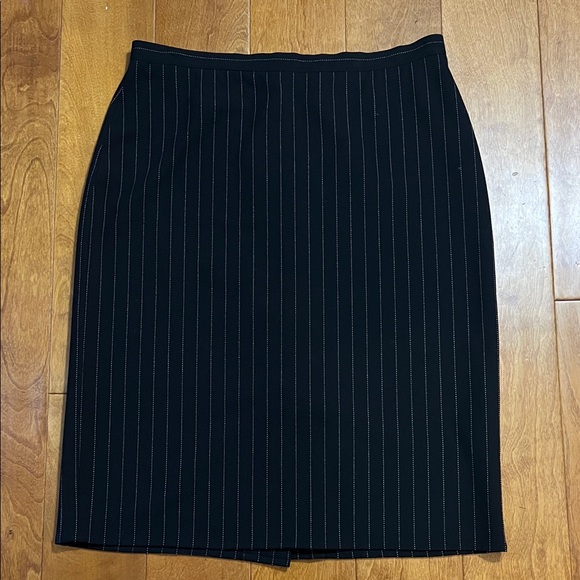 Club Monaco Dresses & Skirts - Club Monaco Pinstripe Pencil Skirt 10 Black Capsule Career Minimalist Work